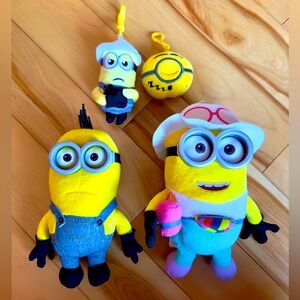 🍌🍌 Minions bundle - 2 plushies & 2 keychains 🍌🍌